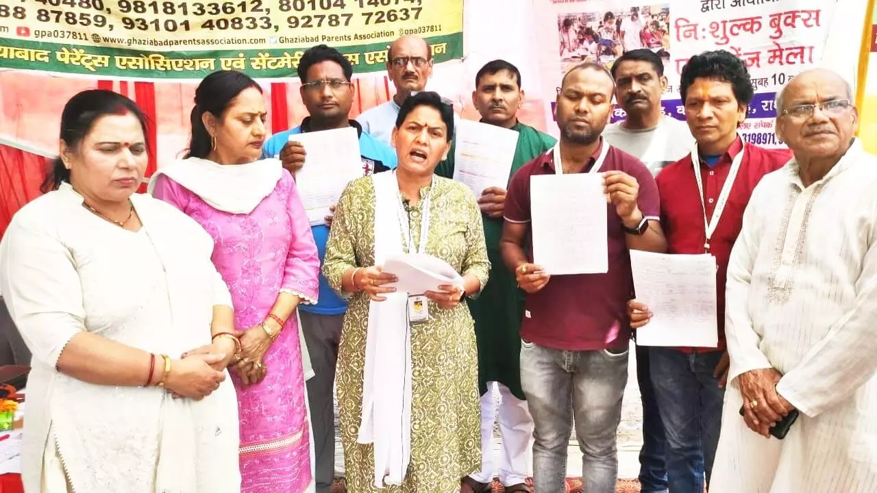 आरटीई के दाखिलों में फर्जीवाड़े का आरोप, 55 प्रतिशत फार्म निरस्त आरटीई के दाखिलों में फर्जीवाड़े का आरोप, 55 प्रतिशत फार्म निरस्त