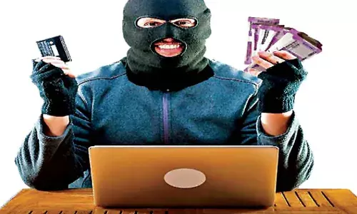 इंदिरापुरम में दो लोगों से ठगी, ऐसे बनाया निशाना