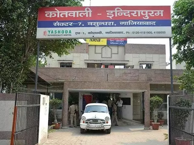 गाजियाबाद में बेखौफ चोर, पहले देखा टीवी फिर जेवरात पर किया हाथ साफ गाजियाबाद में बेखौफ चोर, पहले देखा टीवी फिर जेवरात पर किया हाथ साफ