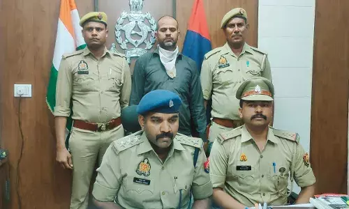 बेटी से दुष्कर्म करने वाले सौतेले पिता और मां गिरफ्तार हुई बेटी से दुष्कर्म करने वाले सौतेले पिता और मां गिरफ्तार हुई