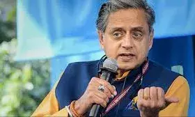 पीएम मोदी के मुस्लिम लीग वाले बयान पर शशि थरूर का जवाब, कहा- केरल के लोग धर्म के लिए नहीं, रोजगार के लिए वोट डालते हैं पीएम मोदी के मुस्लिम लीग वाले बयान पर शशि थरूर का जवाब, कहा- केरल के लोग धर्म के लिए नहीं, रोजगार के लिए वोट डालते हैं