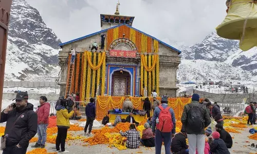 चारधाम यात्रा के लिए पर्यटन विभाग ने यात्रियों के पंजीकरण के लिए तैयारियां की शुरू, काउंटर पर रहेगी ये सुविधा चारधाम यात्रा के लिए पर्यटन विभाग ने यात्रियों के पंजीकरण के लिए तैयारियां की शुरू, काउंटर पर रहेगी ये सुविधा