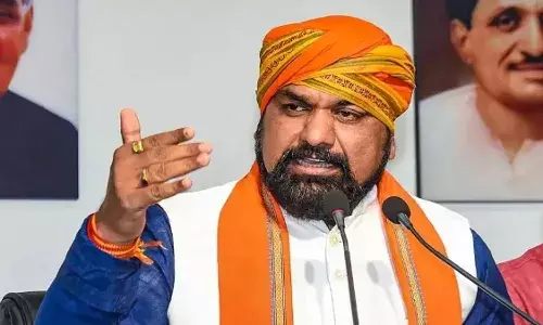 यूपी के डिप्टी सीएम सम्राट का प्रियंका पर प्रहार, कहा- इस बार के चुनाव में कांग्रेस खाता भी नहीं खोल पाएगी यूपी के डिप्टी सीएम सम्राट का प्रियंका पर प्रहार, कहा- इस बार के चुनाव में कांग्रेस खाता भी नहीं खोल पाएगी