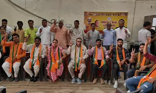 भाजपा का बढ़ा कुनबा! सपा और आम आदमी पार्टी के इन कार्यकर्ताओ ने थामा भाजपा का दामन