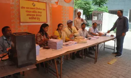 जिला मुख्यालय में पोस्टल बैलेट से होगी वोटिंग जिला मुख्यालय में पोस्टल बैलेट से होगी वोटिंग