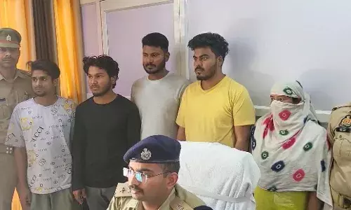 बांग्लादेशी घुसपैठिये अपराध में लिप्त, महिला समेत चार गिरफ्तार बांग्लादेशी घुसपैठिये अपराध में लिप्त, महिला समेत चार गिरफ्तार