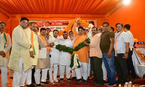 खोड़ा की सभा में कैबिनेट मंत्री सुनिल शर्मा ने अतुल गर्ग के साथ अपने संबंधों पर की खुलकर चर्चा खोड़ा की सभा में कैबिनेट मंत्री सुनिल शर्मा ने अतुल गर्ग के साथ अपने संबंधों पर की खुलकर चर्चा