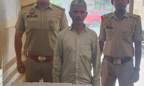 घर से चोरी करने वाला गिरफ्तार, नकदी और कीमती जेवरात बरामद घर से चोरी करने वाला गिरफ्तार, नकदी और कीमती जेवरात बरामद