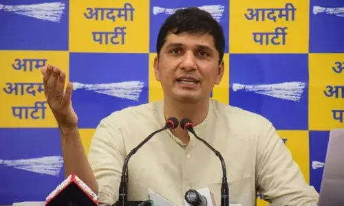 आप नेता सौरभ भारद्वाज ने जेल प्रशासन पर लगाया आरोप, कहा- केजरीवाल को जान से मारने की रची जा रही साजिश आप नेता सौरभ भारद्वाज ने जेल प्रशासन पर लगाया आरोप, कहा- केजरीवाल को जान से मारने की रची जा रही साजिश