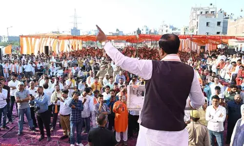 चुनाव प्रचार में फिसली कांग्रेस और बसपा तो रिजल्ट में कैसे निकलेगी आगे, मतदान में अब 4 दिन शेष चुनाव प्रचार में फिसली कांग्रेस और बसपा तो रिजल्ट में कैसे निकलेगी आगे, मतदान में अब 4 दिन शेष