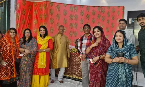 हनुमान जयंती के अवसर पर वैभव सोसाइटी के लोगों ने किया भंडारे का आयोजन, हजारों की संख्या में लोगों ने किया भोजन