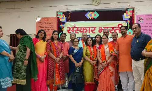 कलाकारों ने भक्तिमय भजनों एवं गीतों से सबका मन मोहा, झूम उठे लोग