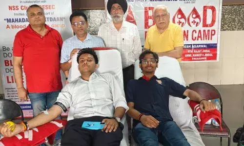एबीईएस इंजीनियरिंग कॉलेज एनएच 24 पर बल्ड डोनेशन कैंप का आयोजन, विद्यार्थियों ने दान किया रक्त एबीईएस इंजीनियरिंग कॉलेज एनएच 24 पर बल्ड डोनेशन कैंप का आयोजन, विद्यार्थियों ने दान किया रक्त