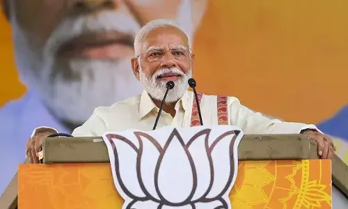 पीएम मोदी ने कांग्रेस पर लगाया वोट जिहाद का आरोप, कहा- जातियों में बांटना चाहते हैं ये लोग पीएम मोदी ने कांग्रेस पर लगाया वोट जिहाद का आरोप, कहा- जातियों में बांटना चाहते हैं ये लोग