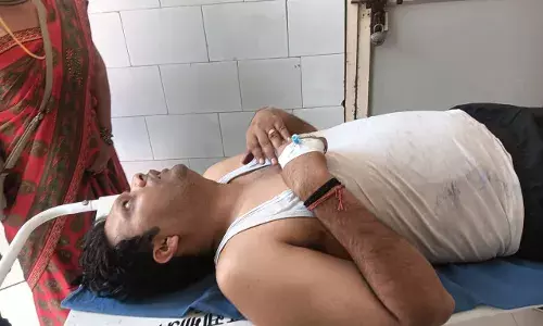 भाजपा नेत्री के फ्लैट पर हमला, जांच में जुटी पुलिस भाजपा नेत्री के फ्लैट पर हमला, जांच में जुटी पुलिस