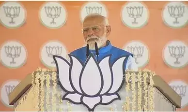 दरभंगा से पीएम का आरजेडी पर निशाना, कहा- RJD ने सेना में कौन हिंदू और कौन मुस्लिम है वो भी शुरू कर दिया गिनना दरभंगा से पीएम का आरजेडी पर निशाना, कहा- RJD ने सेना में कौन हिंदू और कौन मुस्लिम है वो भी शुरू कर दिया गिनना