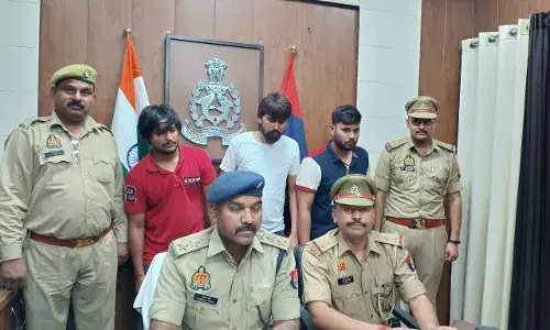 युवक को झगड़े के बाद गोली मारने वाले तीन बदमाशों को पुलिस ने गिरफ्तार किया युवक को झगड़े के बाद गोली मारने वाले तीन बदमाशों को पुलिस ने गिरफ्तार किया
