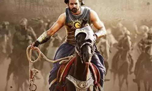 बाहुबली अभिनेता प्रभास की आने वाली है एक के बाद एक धांसू फिल्में बाहुबली अभिनेता प्रभास की आने वाली है एक के बाद एक धांसू फिल्में