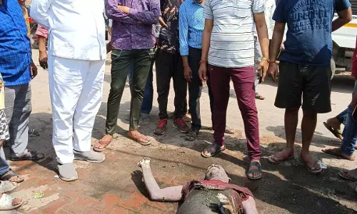 नाली में युवक का शव मिलने से मचा हड़कंप, जांच में जुटी पुलिस