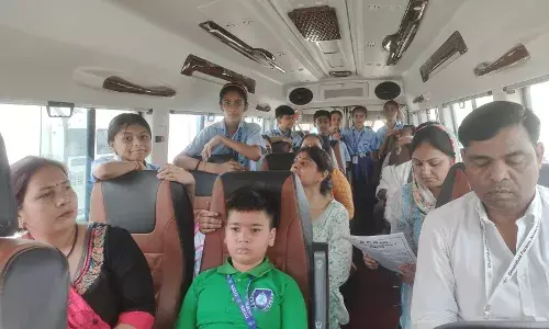 अभिभावकों ने बड़ी संख्या में दिल्ली कूच किया, कहा जब तक उनकी मांगें नहीं मानी जाएगी यह आंदोलन जारी रहेगा