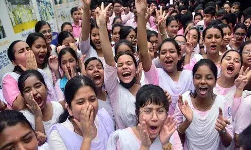 सीबीएसई 12वीं का परीक्षा परिणाम जारी, लड़कियों ने फिर मारी बाजी