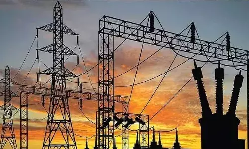 दिल्ली की अधिकतम बिजली की मांग 8000 मेगावाट पहुंची दिल्ली की अधिकतम बिजली की मांग 8000 मेगावाट पहुंची