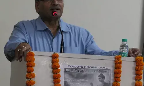 ज्यादा परेशानी या कोई समस्या सताये तो क्रोध करने के बजाय मौन धारण कर लें