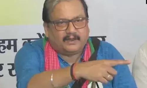 आरजेडी नेता मनोज झा ने पीएम पर साधा निशाना, कहा- प्रधानमंत्री और उनकी टीम घबरा गई आरजेडी नेता मनोज झा ने पीएम पर साधा निशाना, कहा- प्रधानमंत्री और उनकी टीम घबरा गई