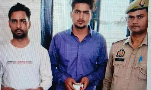 पुलिस ने दो जोड़ी पायल बरामद कर लाखों रुपए की चार बड़ी चोरियों का किया खुलासा पुलिस ने दो जोड़ी पायल बरामद कर लाखों रुपए की चार बड़ी चोरियों का किया खुलासा