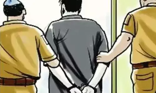 जेल भेजे गये पार्षद सुधीर कुमार का मामला आश्वासनों और मंथनों में है फंसा