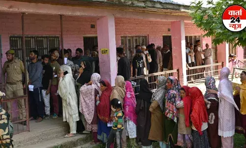 लोकसभा चुनाव 2024: शाम 5 बजे तक 51.35 फीसदी मतदान, जम्मू-कश्मीर में 51.35 फीसदी लोकसभा चुनाव 2024: शाम 5 बजे तक 51.35 फीसदी मतदान, जम्मू-कश्मीर में 51.35 फीसदी