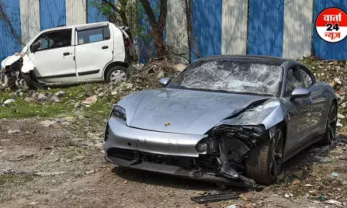 पोर्श कार क्रैश मामले में डॉक्टर ने बदल दिया ब्लड सैंपल, पुलिस ने किया बड़ा खुलासा, जानें पूरा मामला पोर्श कार क्रैश मामले में डॉक्टर ने बदल दिया ब्लड सैंपल, पुलिस ने किया बड़ा खुलासा, जानें पूरा मामला