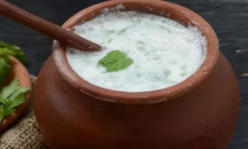 लस्सी (छाछ) पीने के फायदे और नुकसान लस्सी (छाछ) पीने के फायदे और नुकसान