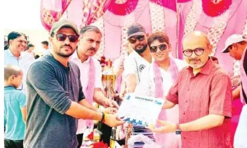 टेनिस बॉल क्रिकेट टूर्नामेंट के प्रथम सीजन की विजेता बनी ड्रीम 11 की टीम टेनिस बॉल क्रिकेट टूर्नामेंट के प्रथम सीजन की विजेता बनी ड्रीम 11 की टीम