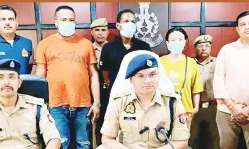 फेसबुक इंस्टा पर लड़कियों के फर्जी नाम से दोस्ती कर ठगी करने वाले गिरोह का पर्दाफाश फेसबुक इंस्टा पर लड़कियों के फर्जी नाम से दोस्ती कर ठगी करने वाले गिरोह का पर्दाफाश