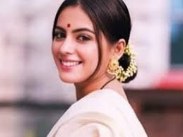 काजोल के साथ काम कर चुकी अभिनेत्री नूर मालाबिका दास का निधन, पंखे से लटका मिला शव