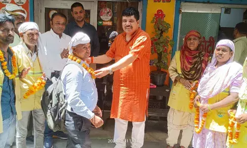 नेचर क्लीन के सफाई वीरों को किया गया सम्मान नेचर क्लीन के सफाई वीरों को किया गया सम्मान