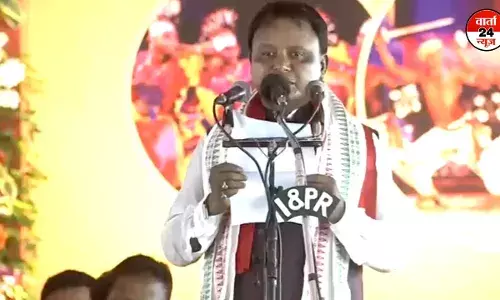 मोहन चरण माझी ने ओडिशा में सीएम पद की ली शपथ, पहली वार बनी बीजेपी की सरकार मोहन चरण माझी ने ओडिशा में सीएम पद की ली शपथ, पहली वार बनी बीजेपी की सरकार