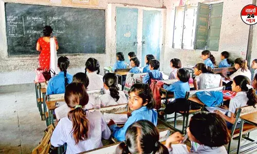 यूपी में ग्रीष्मकालीन अवकाश 24 जून तक बढ़ाए, छोटे बच्चों के लिए स्कूल 28 जून तक बंद यूपी में ग्रीष्मकालीन अवकाश 24 जून तक बढ़ाए, छोटे बच्चों के लिए स्कूल 28 जून तक बंद