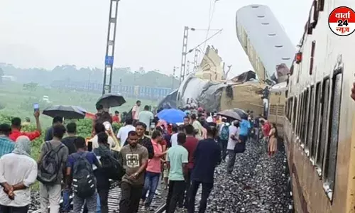 रेल हादसा में मृतकों की संख्या बढ़कर हुई आठ, 50 से अधिक घायल, मृतकों के परिवारों को दो-दो लाख की मिलेगी मदद, घायलों को 50,000 रेल हादसा में मृतकों की संख्या बढ़कर हुई आठ, 50 से अधिक घायल, मृतकों के परिवारों को दो-दो लाख की मिलेगी मदद, घायलों को 50,000