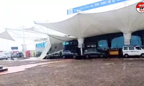 दिल्ली हवाईअड्डे की तरह ही राजकोट अंतरराष्ट्रीय एयरपोर्ट पर बड़ा हादसा, पिकअप-ड्रॉप एरिया में ऊपर लगी कैनोपी गिरी