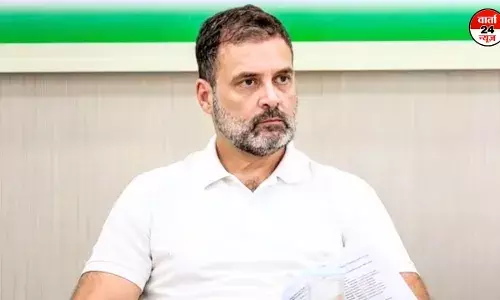 हाथरस भगदड़ में जान गंवाने वालों के परिजनों से मिलेंगे राहुल गांधी, छह लोग ग‍िरफ्तार, मुख्य आरोपी देव प्रकाश की गिरफ्तारी पर एक लाख रुपए का इनाम