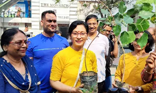 हैबिटेट सेंटर और शिप्रा सृष्टि AOA ने संयुक्त रूप से पौधा लगाकर वृहद पौधारोपण आंदोलन का किया शुभारंभ