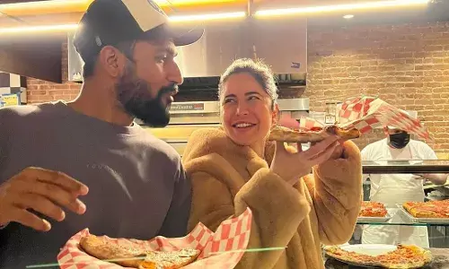 विक्की कौशल ने कटरीना कैफ को खास अंदाज के साथ जन्मदिन की दी बधाई विक्की कौशल ने कटरीना कैफ को खास अंदाज के साथ जन्मदिन की दी बधाई