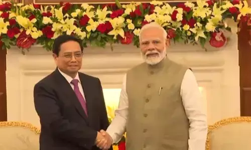 वियतनाम के साथ आतंकवाद और साइबर सुरक्षा के विषयों पर सहयोग को बल दिया जाएगा: पीएम मोदी वियतनाम के साथ आतंकवाद और साइबर सुरक्षा के विषयों पर सहयोग को बल दिया जाएगा: पीएम मोदी