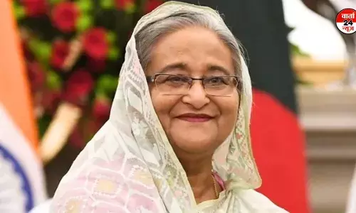 प्रदर्शनकारियों ने शेख हसीना के दफ्तर में लगाई आग, बीएसएफ ने भारत-बांग्लादेश सीमा पर हाई अलर्ट  किया जारी प्रदर्शनकारियों ने शेख हसीना के दफ्तर में लगाई आग, बीएसएफ ने भारत-बांग्लादेश सीमा पर हाई अलर्ट  किया जारी