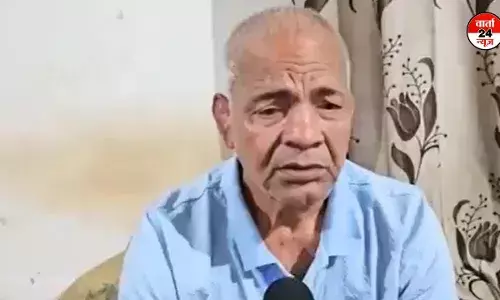 चाचा महावीर फोगाट ने कहा- विनेश के पेरिस से लौटने के बाद वह उन्हें अगले ओलंपिक के लिए मनाएंगे चाचा महावीर फोगाट ने कहा- विनेश के पेरिस से लौटने के बाद वह उन्हें अगले ओलंपिक के लिए मनाएंगे