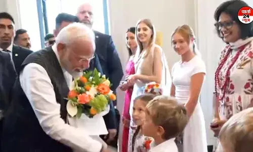 पीएम मोदी पोलैंड के वारसॉ पहुंचे, 45 वर्षों के बाद भारतीय पीएम की यह पहली पोलैंड यात्रा पीएम मोदी पोलैंड के वारसॉ पहुंचे, 45 वर्षों के बाद भारतीय पीएम की यह पहली पोलैंड यात्रा
