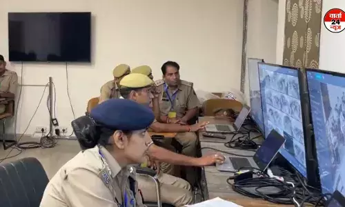 पुलिस भर्ती परीक्षा का जायजा लेने पहुंचे जिलाधिकारी, लाइव मॉनिटरिंग के जरिए की जा रही निगरानी पुलिस भर्ती परीक्षा का जायजा लेने पहुंचे जिलाधिकारी, लाइव मॉनिटरिंग के जरिए की जा रही निगरानी
