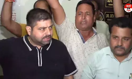 जम्मू-कश्मीर विधानसभा चुनाव में टिकट वितरण से बड़े नेता नाराज, आरोप- कांग्रेस से आए लोगों को टिकट दिया जा रहा है जम्मू-कश्मीर विधानसभा चुनाव में टिकट वितरण से बड़े नेता नाराज, आरोप- कांग्रेस से आए लोगों को टिकट दिया जा रहा है